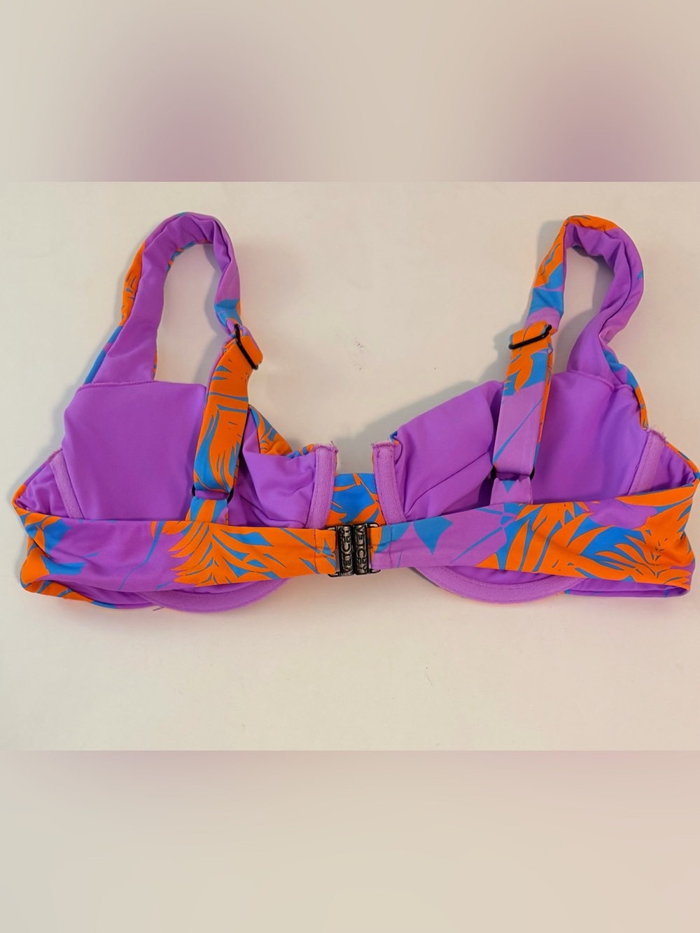 VETCHY Laguna Tropical Leaf Underwire Bikini Top - Picture 4 of 8